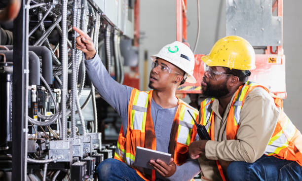 Best Electrical Contractors for Businesses  in The Village Of Indian Hill, OH
